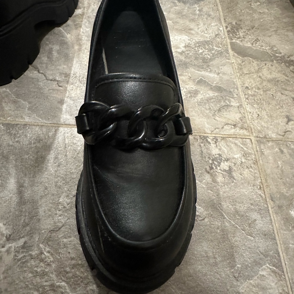 Women's Black Chain Detail Mules